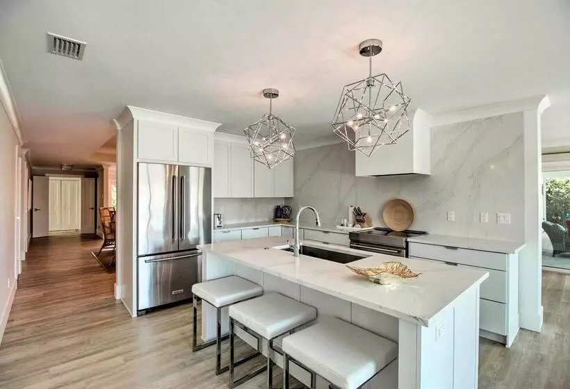 Lavish Vero Beach Escape With Pool, Patio + Dock!