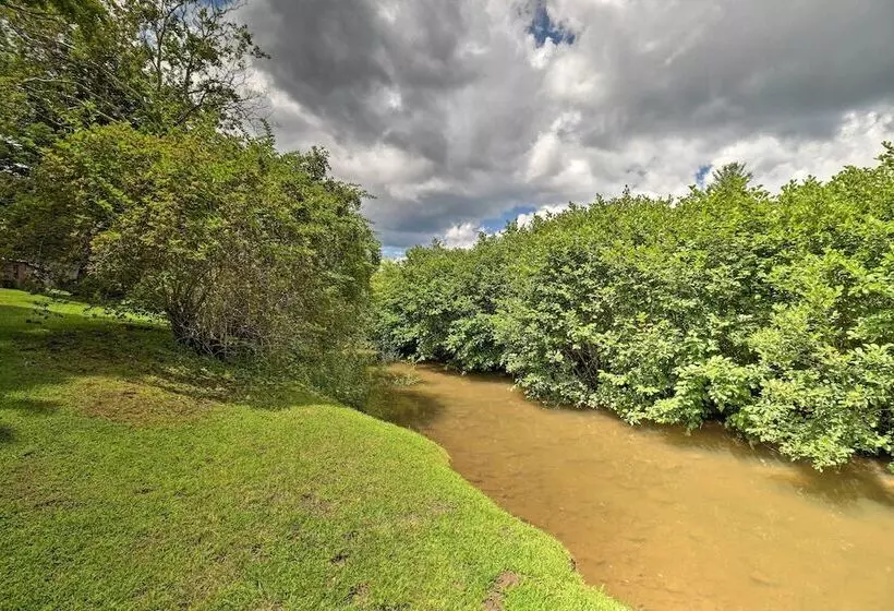 Lil Red Hen  Cottage In The Boone Area W/ Hot Tub
