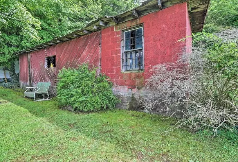 Lil Red Hen  Cottage In The Boone Area W/ Hot Tub