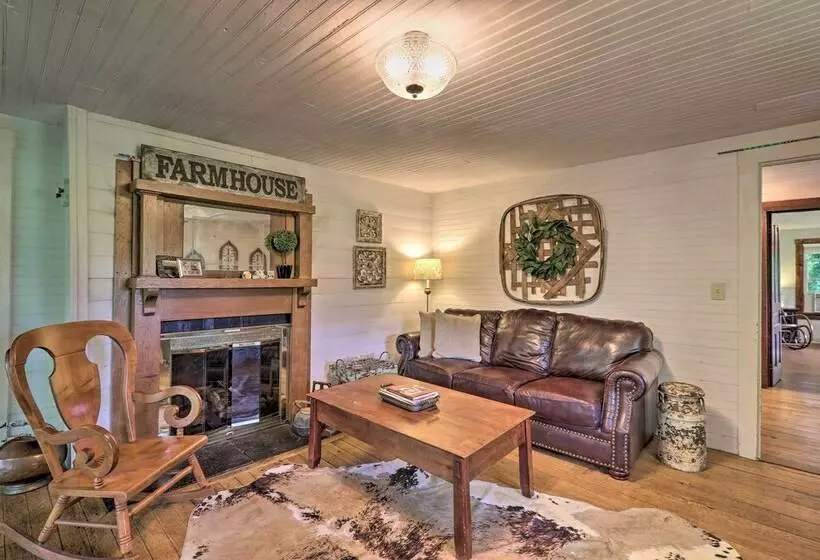 Lil Red Hen  Cottage In The Boone Area W/ Hot Tub