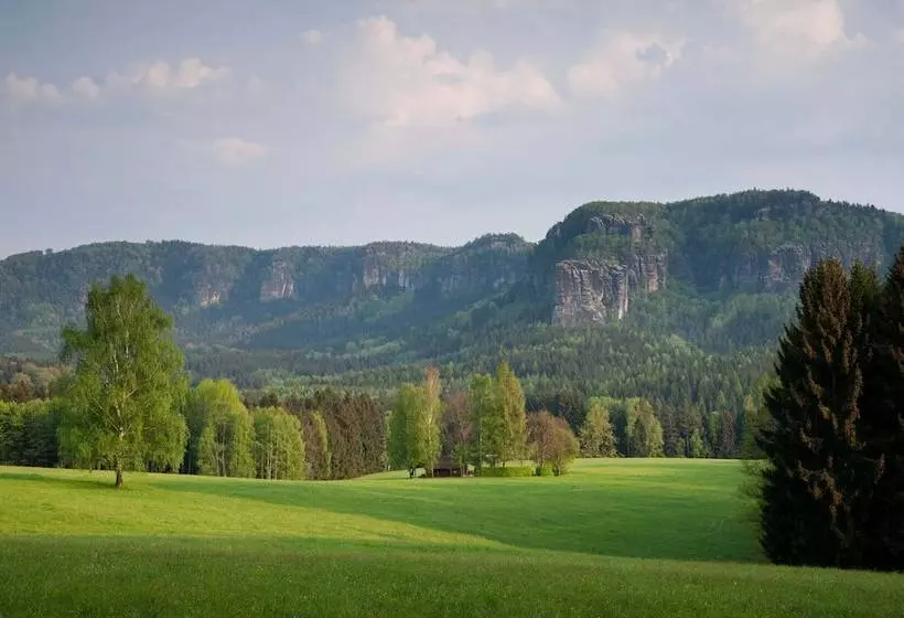 Logis Hotel Quartier 5, Sächsische Schweiz, Mit Restaurant, Café & Bar