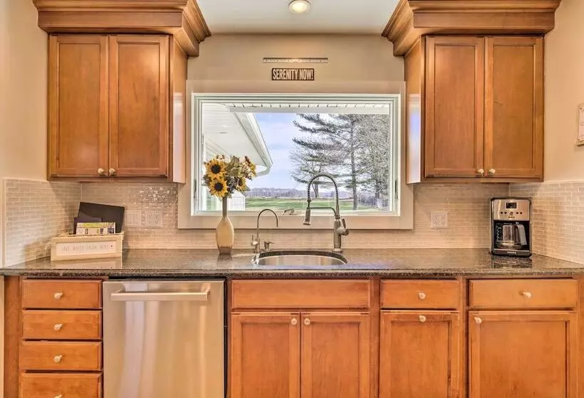 Mattituck Home W/ Fireplaces   Near Wineries