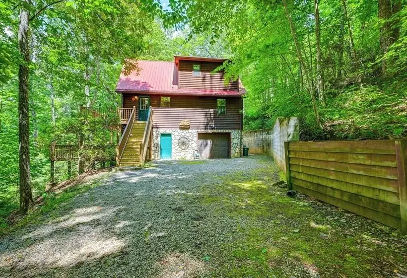 Mountain View Robbinsville Cabin W/ Hot Tub!