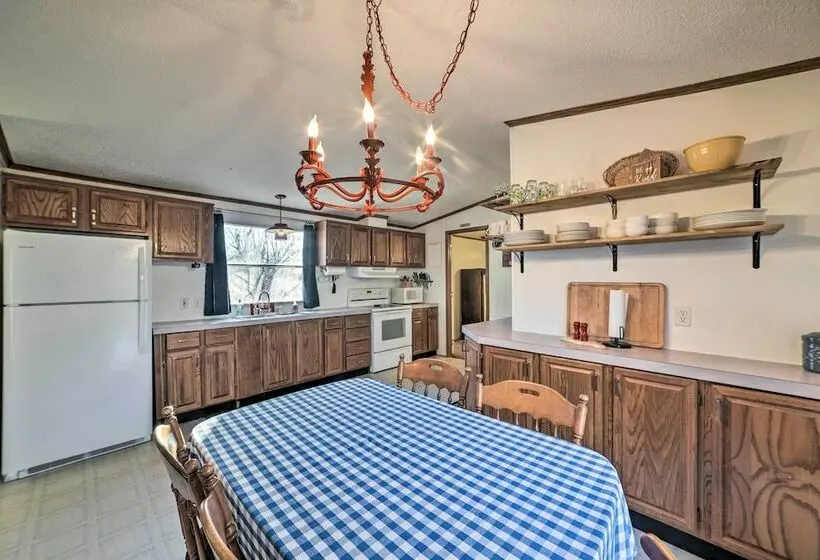 Murray Cabin W/ Screened Porch & Boat Parking