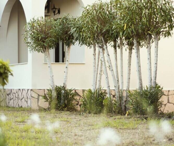 Parakladi Seaside Retreat