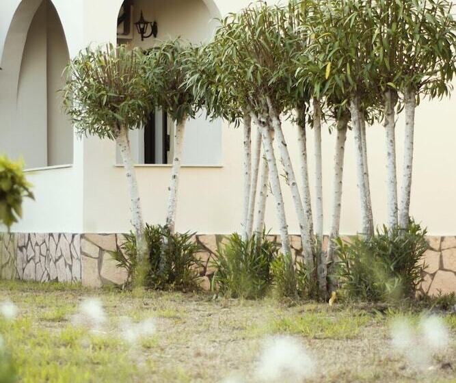 Parakladi Seaside Retreat