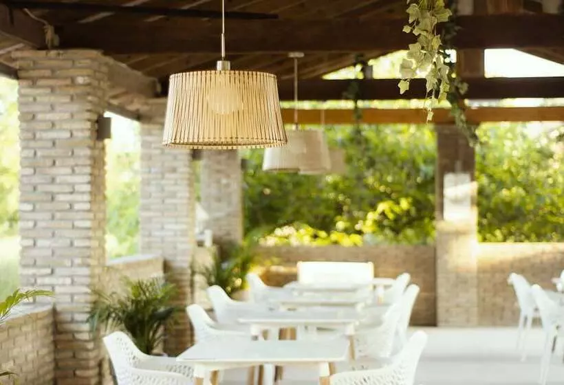 Parakladi Seaside Retreat