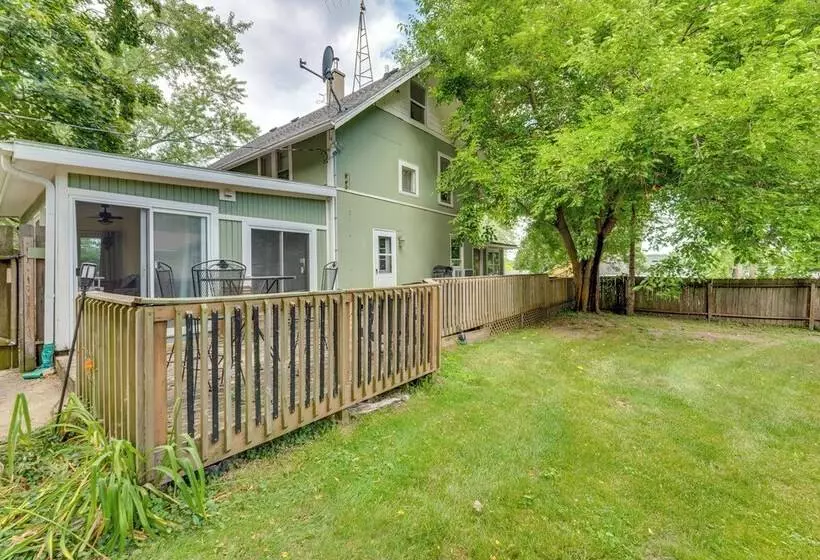 Pet Friendly Home W/ Views Of Lake Delavan!