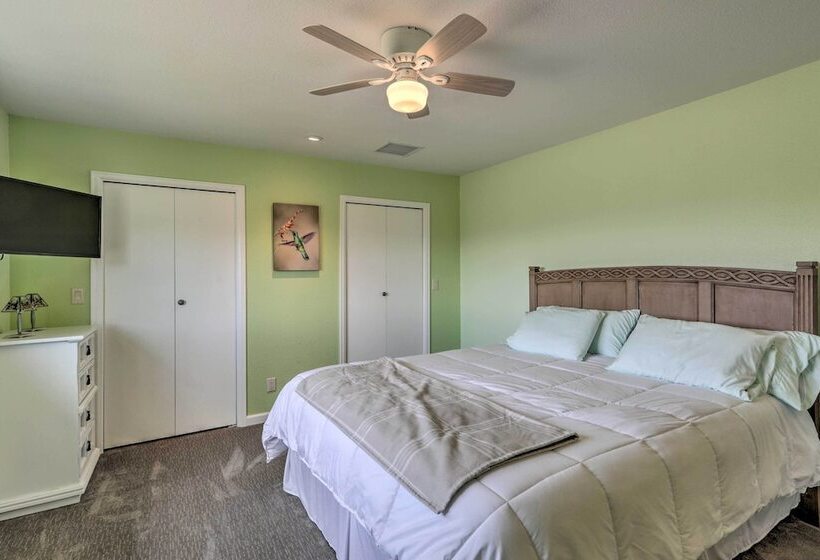 Picturesque Palisade Home: Mt Garfield Views!