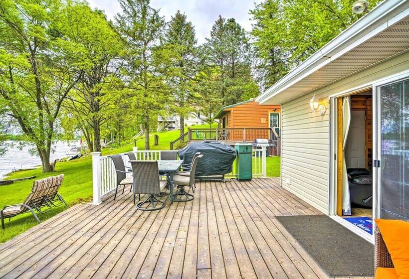 Quaint Lake Jefferson Cabin W/ Deck & Gas Grill!