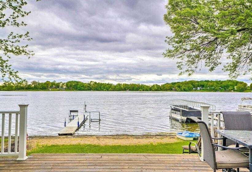Quaint Lake Jefferson Cabin W/ Deck & Gas Grill!