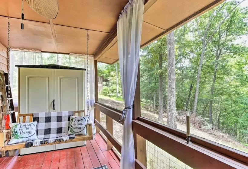 Quaint Murphy Cabin In Serene Wooded Setting!