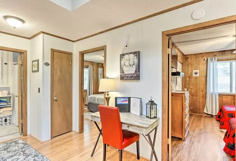 Quaint Murphy Cabin In Serene Wooded Setting!