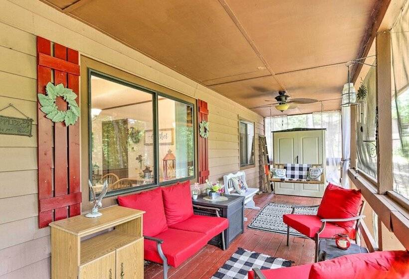 Quaint Murphy Cabin In Serene Wooded Setting!