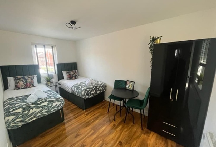 住所 Remarkable 3 Bed House In Cambridge