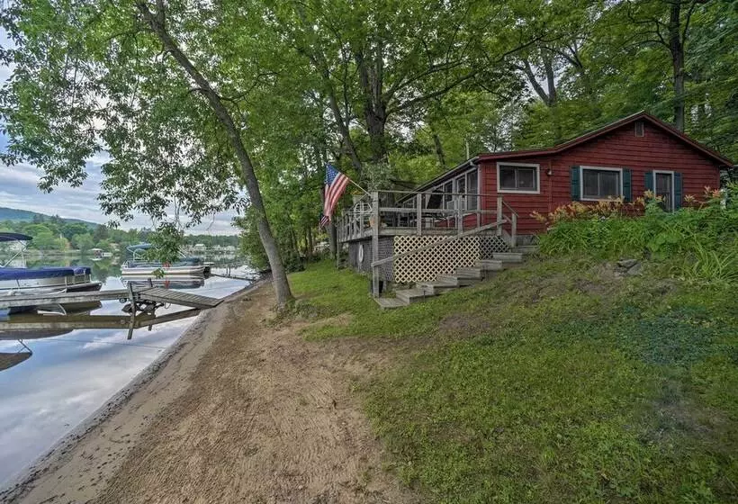 Riverfront Escape W/ Dock: 19 Mi To Saratoga!