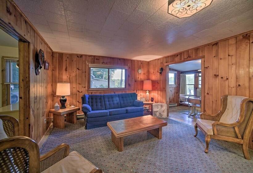 Riverfront Escape W/ Dock: 19 Mi To Saratoga!