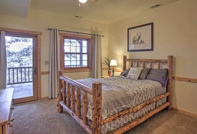 Rustic Gotham Bay Cabin On Lake Coeur D Alene