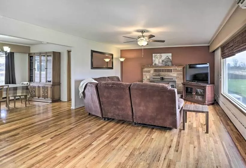 Secluded Albany Escape, Pet Friendly W/ Fee