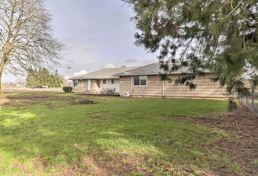 Secluded Albany Escape, Pet Friendly W/ Fee