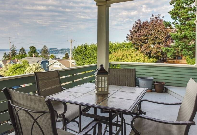 Serene Tacoma Home W/ Furnished Deck & Views!