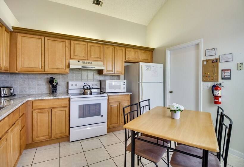 12 Mi To Disney World: Sunny Home W/ Pool!