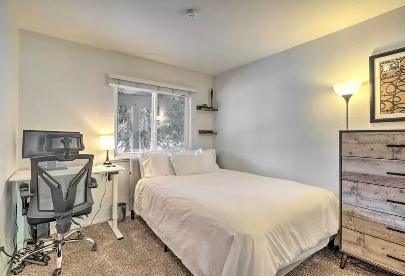 Tahoe City Home W/ Hot Tub: Ski & Soak!