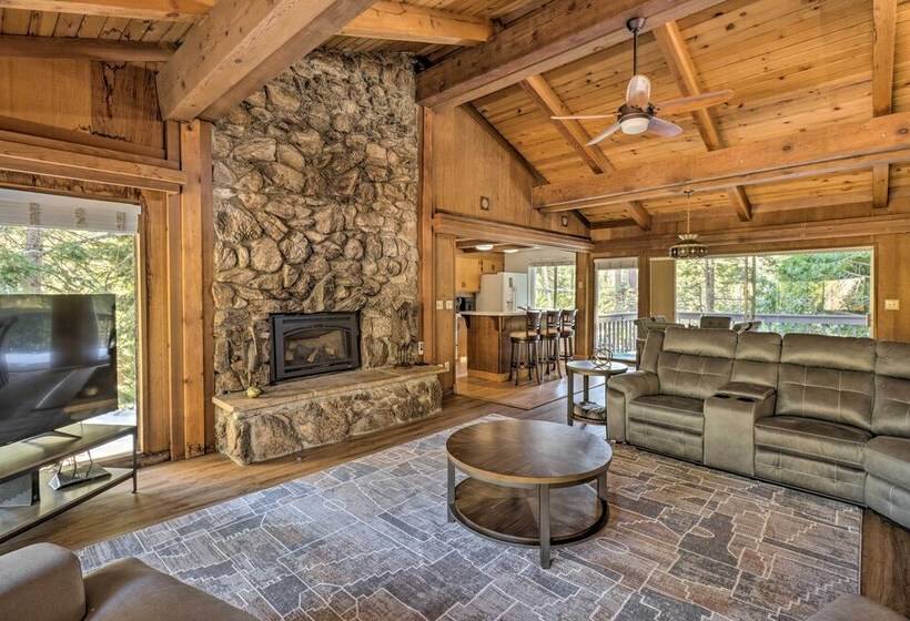 Tahoe City Home W/ Hot Tub: Ski & Soak!