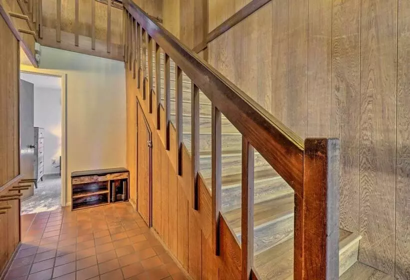 Tahoe City Home W/ Hot Tub: Ski & Soak!