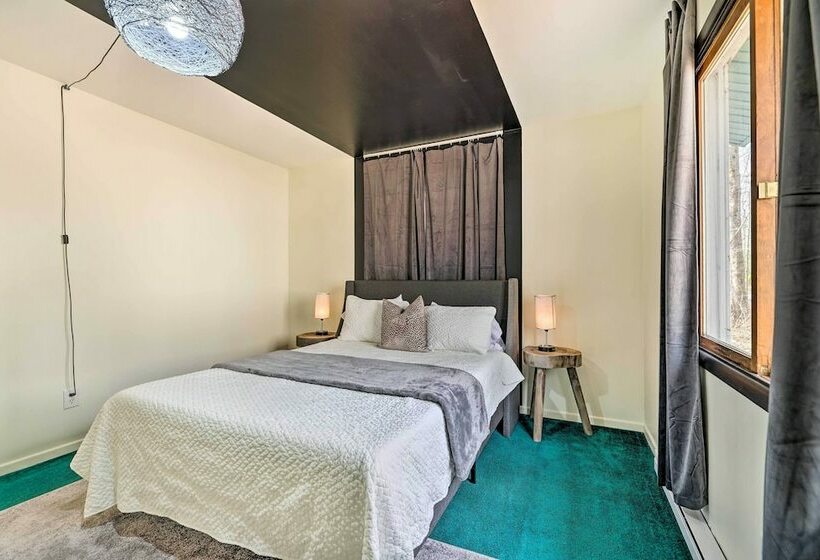 Tobyhanna House W/ Fire Pit + Game Room