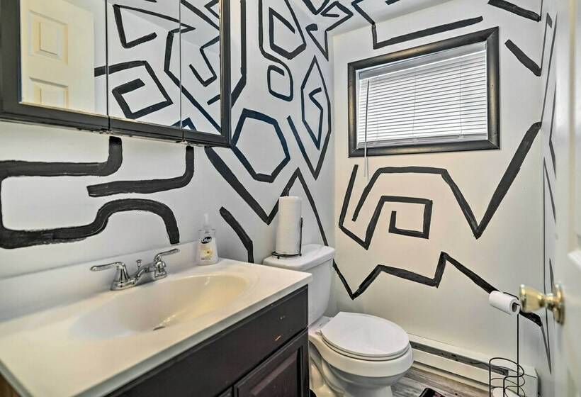 Tobyhanna House W/ Fire Pit + Game Room