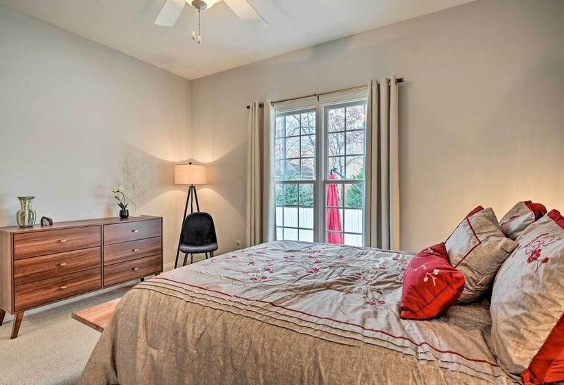 Tranquil Greensboro Home W/ Fire Pit!