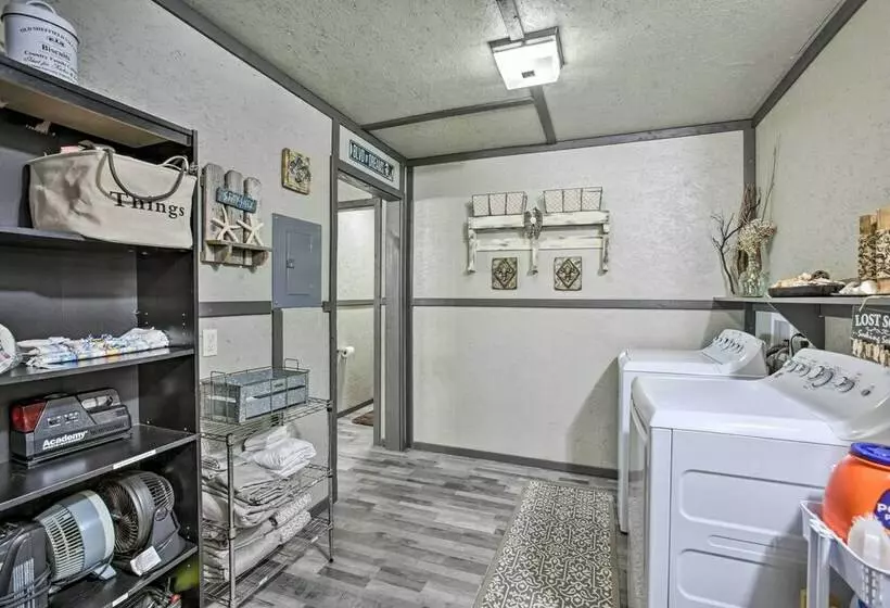 Waterfront Bay St Louis Beach House W/ Deck!