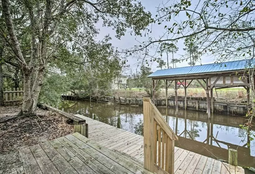 Waterfront Bay St Louis Beach House W/ Deck!