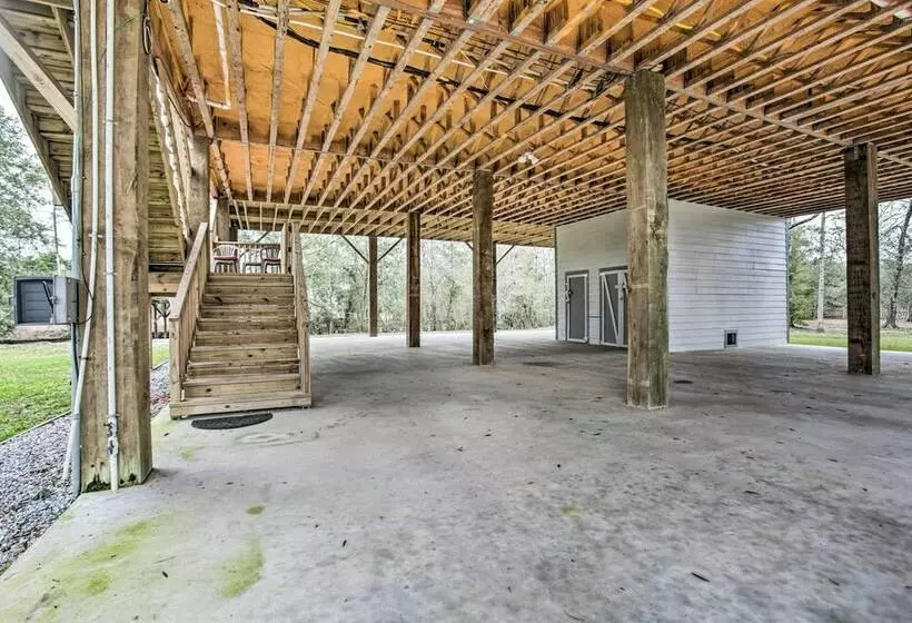 Waterfront Bay St Louis Beach House W/ Deck!