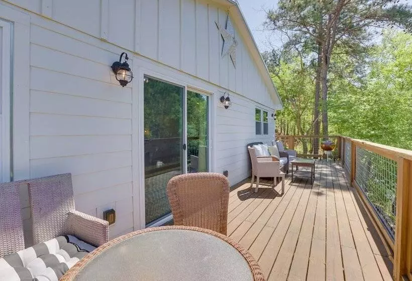 Waterfront Vacation Home On Logan Martin Lake!