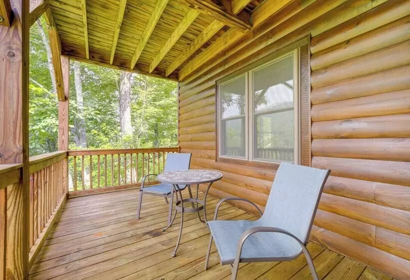 Waynesville  Mountain Top Retreat  W/ Decks!