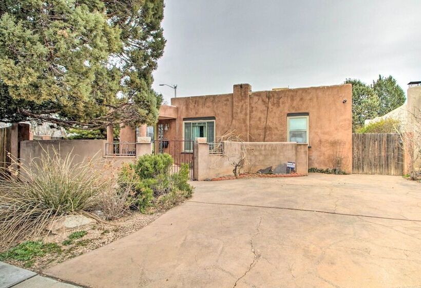Albuquerque Home W/ Patio < 1 Mile To Nob Hill!
