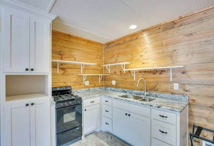 Angler S Cabin: Direct Lake Fork Access, By Marina