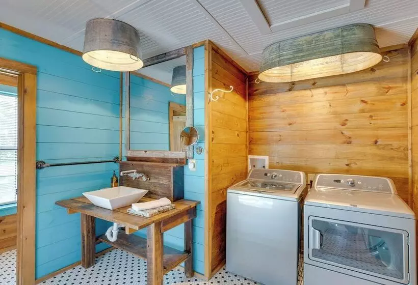 Angler S Cabin: Direct Lake Fork Access, By Marina