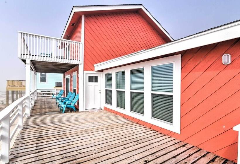 Beachfront Galveston Oasis: Balconies, Ocean View!