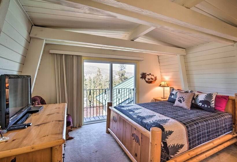 5 Mi To Snow Summit: Cabin W/ Deck & Fireplace