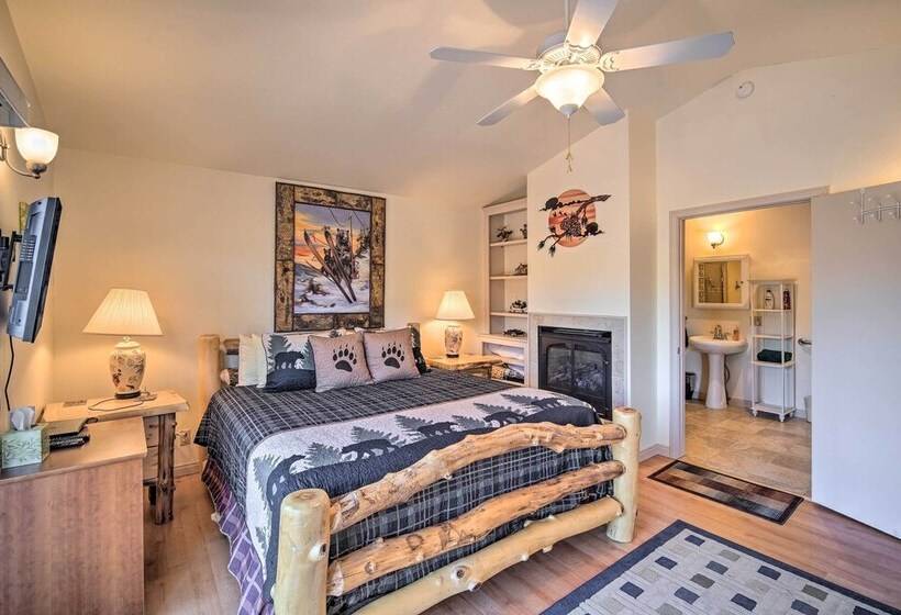 5 Mi To Snow Summit: Cabin W/ Deck & Fireplace