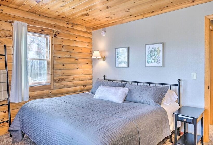 Cabin Retreat On Table Rock Lake W/ Fire Pit!