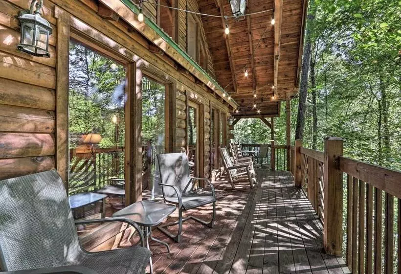 Cabin W/ Hot Tub + Deck, 3 Mi To Pigeon Forge