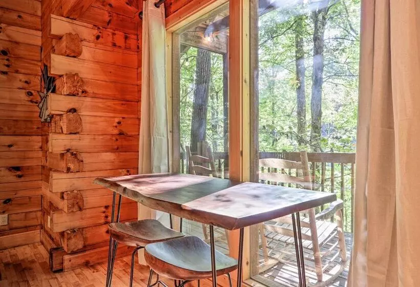 Cabin W/ Hot Tub + Deck, 3 Mi To Pigeon Forge