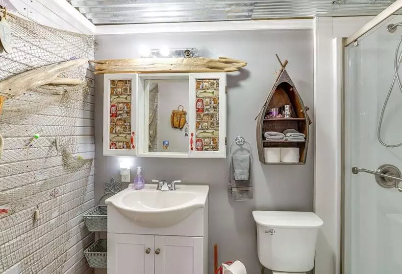 Lake Days & Bbq Fun: Climax Springs Retreat!