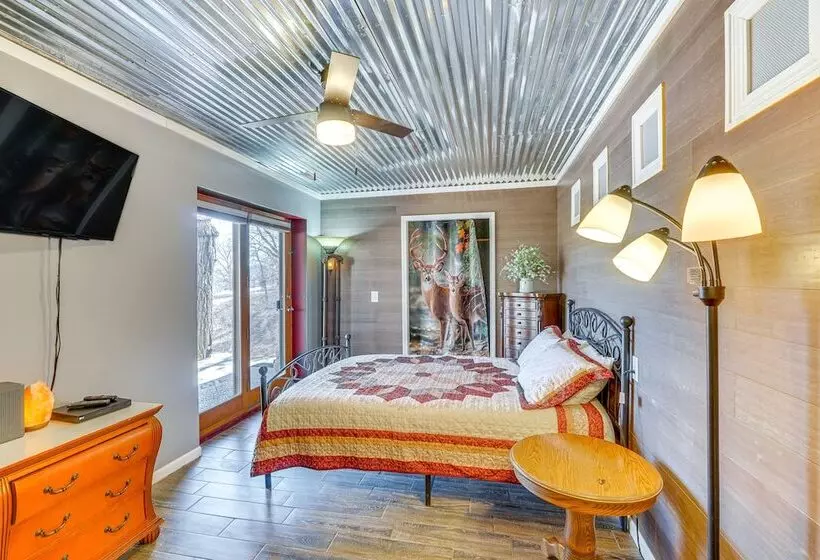 Lake Days & Bbq Fun: Climax Springs Retreat!