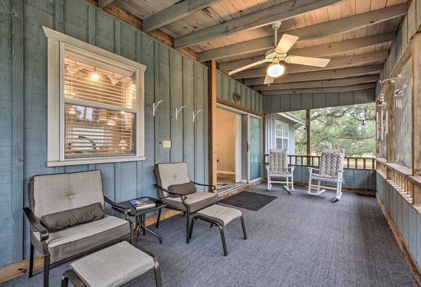 Crystal River Home W/ Dock, 1 Mile To Boat Launch