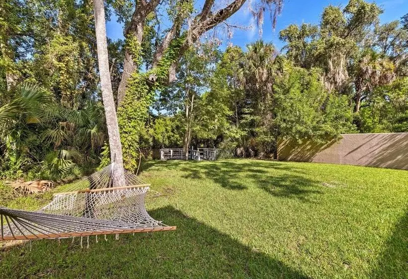 Crystal River Home W/ Dock, 1 Mile To Boat Launch